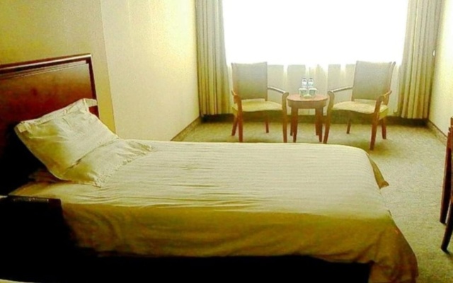 GreenTree Inn JiangSu WuXi BinHu TaiHu Pearl Development Mansion Business Hotel – Guest Rooms – Wuxi