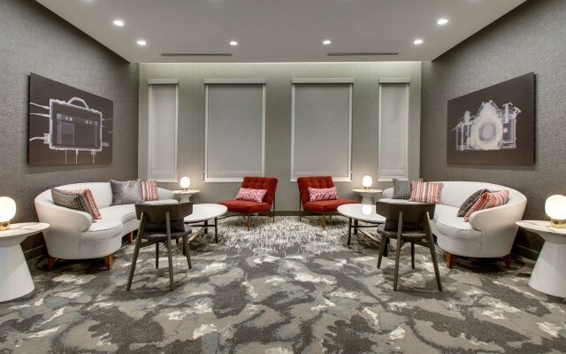 The Rose Hotel Chicago O’Hare, Tapestry Collection by Hilton