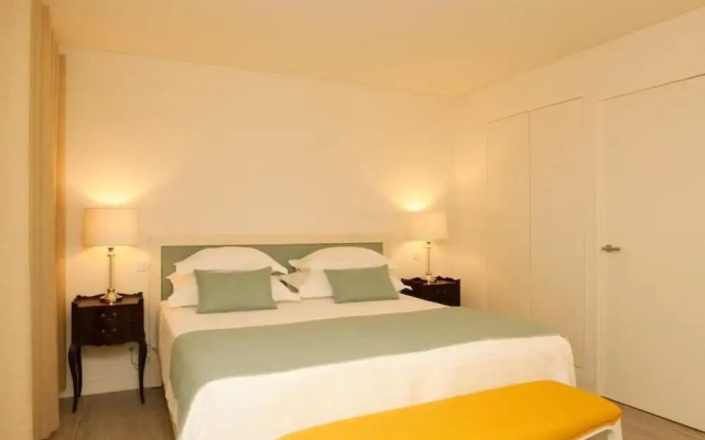 Once Upon a House in Arrabida - Villas