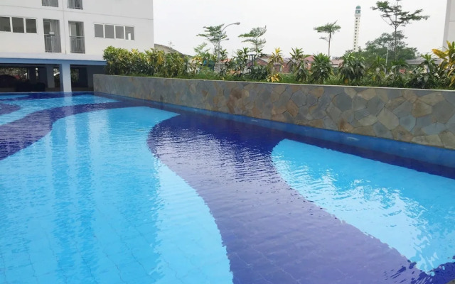 Comfort and Cozy 2BR Bassura City Apartment