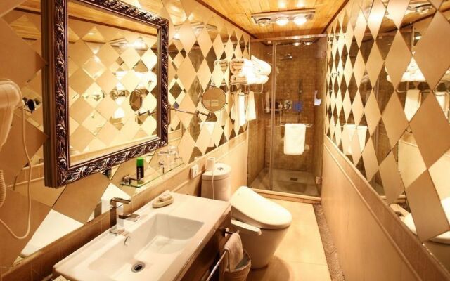 Artistic-Suite - Lijiang