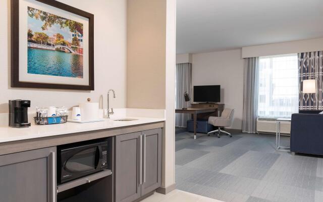 Hampton  Inn & Suites Indianapolis-Keystone