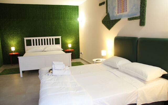 Urban Pop Hostel & BnB