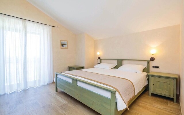 Awesome Home in Turcic With Wifi and 4 Bedrooms