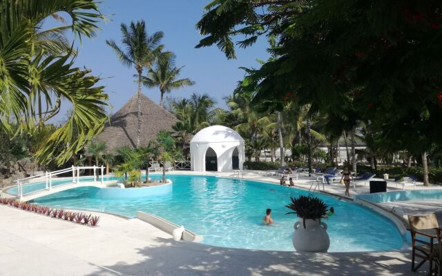 Sun Palm Beach Resort