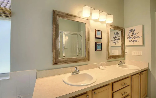 428 Calabay Parc
