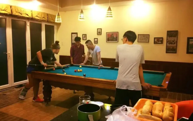 Hillside Homestay Hue - Triple Room top Apartment