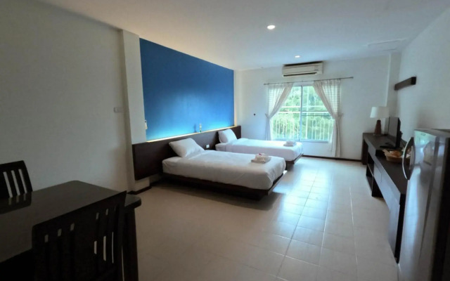 Le Ranong Bistro and Guesthouse