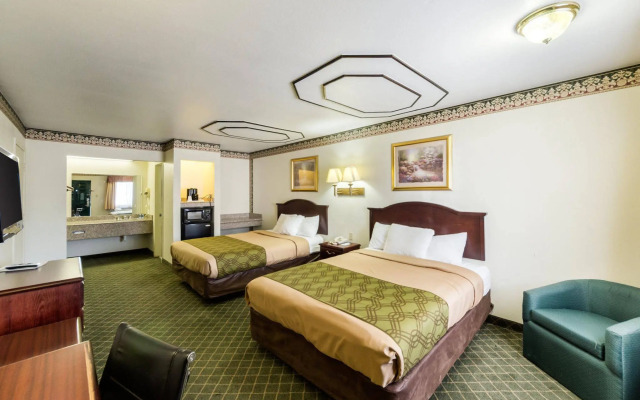 Three Rivers Executive Inn & Suites By OYO