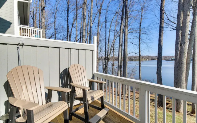 Lakefront Moneta Home w/ Community Dock!