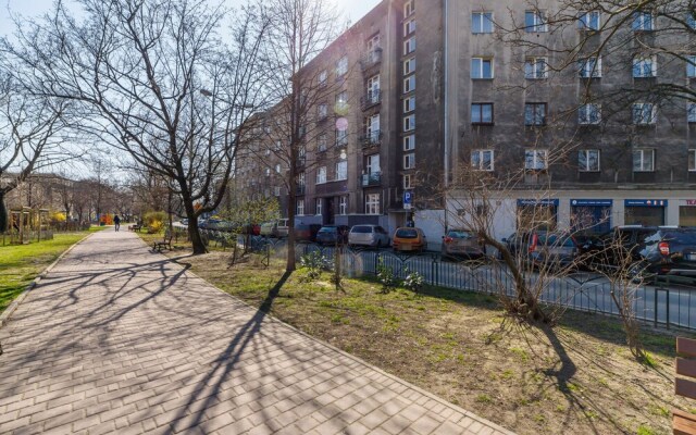 Apartment Daszynskiego Cracow by Renters