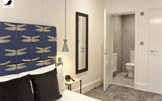 Blackbird Accommodation and Luxury Apartments room 11