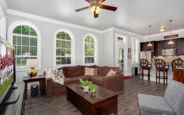 Condo Off Dickson - Walk to Dickson