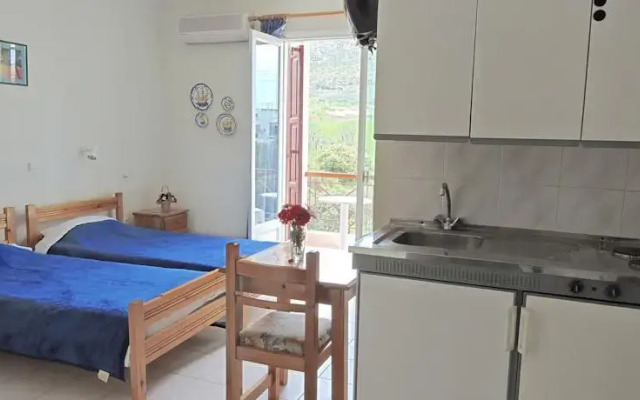 ChiosRoomsMaria