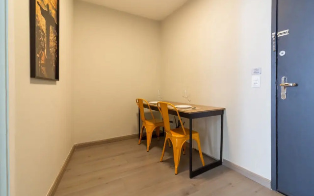 Comfort in the Heart of Rio Rb1701