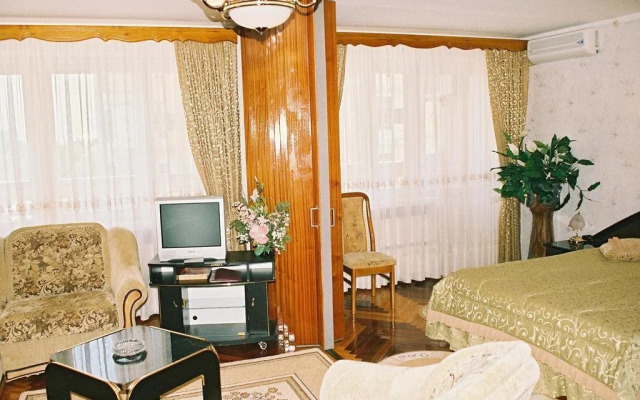 Viktoria Hotel