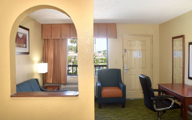 Best Western Orlando East Inn & Suites