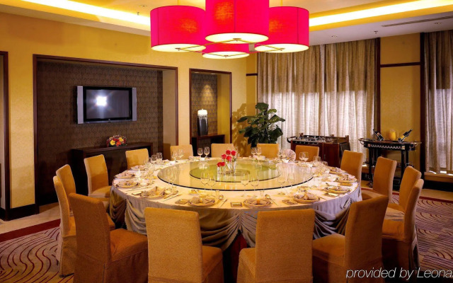 Holiday Inn Chongqing Guanyinqiao by IHG