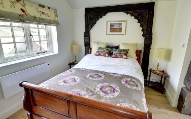 Quaint Holiday Home in Hartfield for Couples Near City Centre