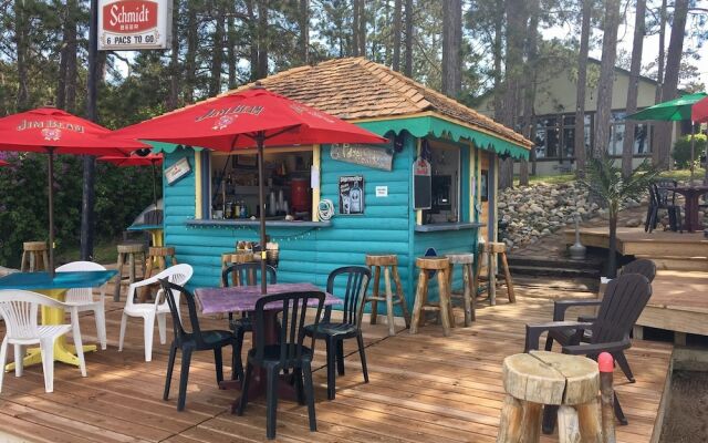 Manhattan Beach Lodge