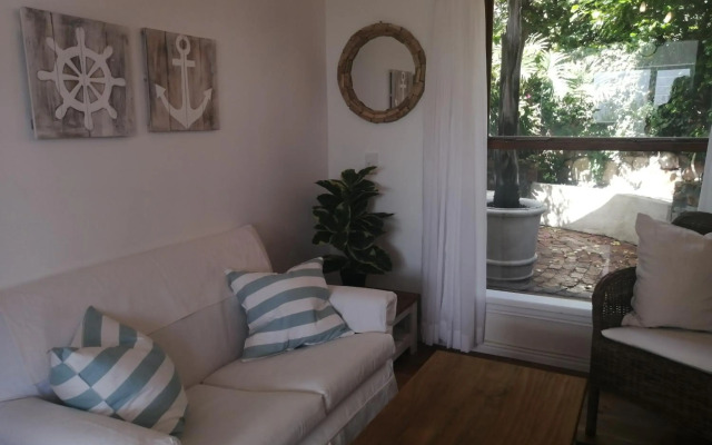 African Violet Guest Suites