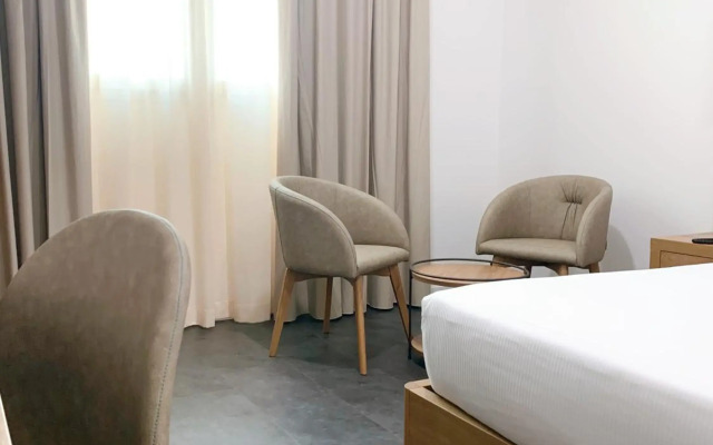 V Hotel