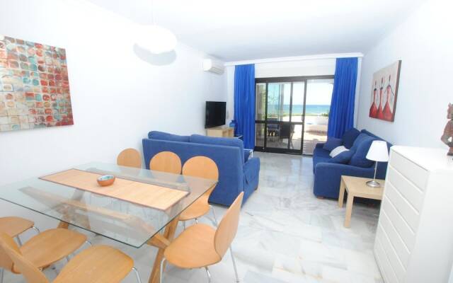 Villa Pino Beachfront Bungalow