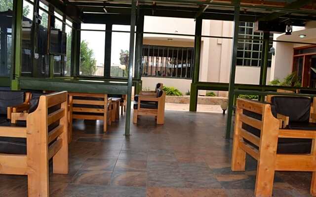 Olerai Hotel