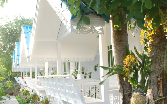 Baan Luang Harn Guesthouse