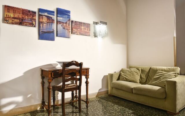 Santa Maria Formosa Apartments