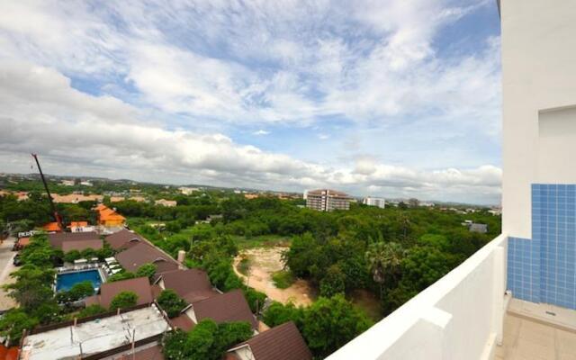 Beach and Mounteen By Pattaya Capital Property