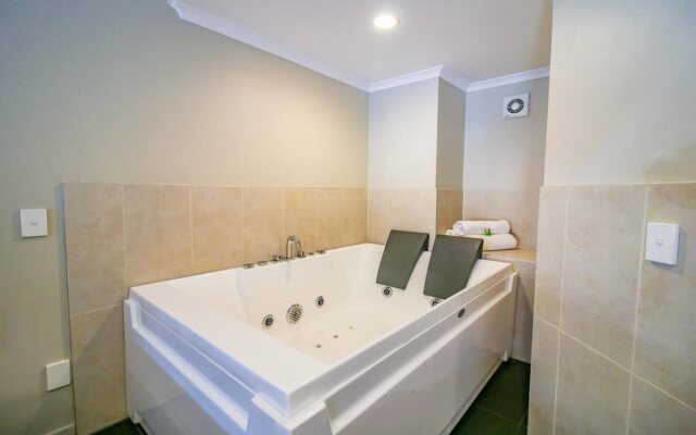 Aotea Motor Lodge