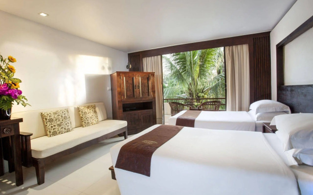 Safari Beach Hotel