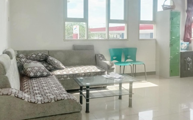 Grand Kencana Guesthouse near Wisata Bahari Lamongan
