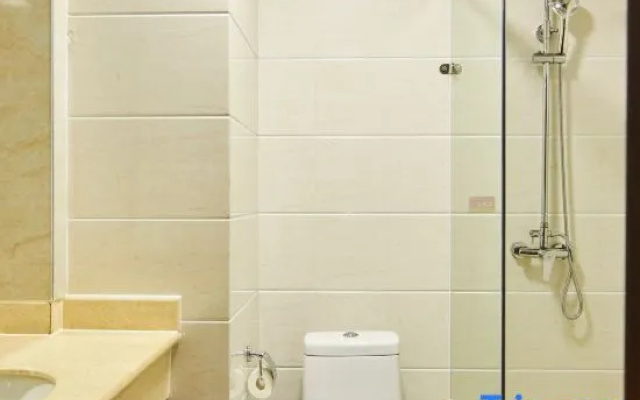 Home Ease Hotel (Longhua Xingzhou Plaza Store)