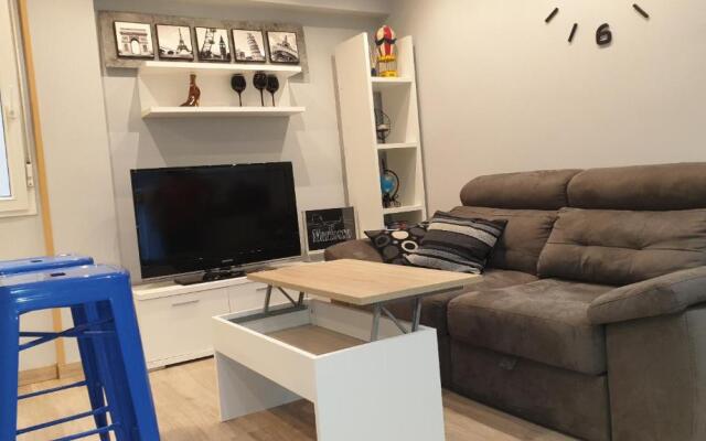 Apto Cimavilla. Wifi gratuito. VUT-827-AS