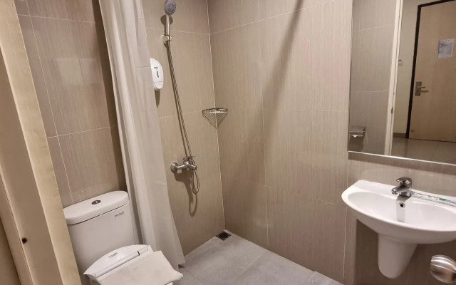 D'Bamboo Suites