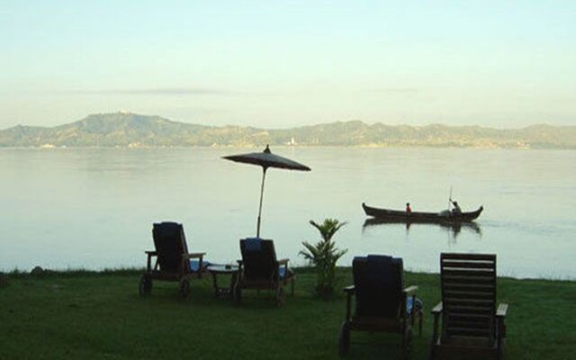 Bagan Hotel River View