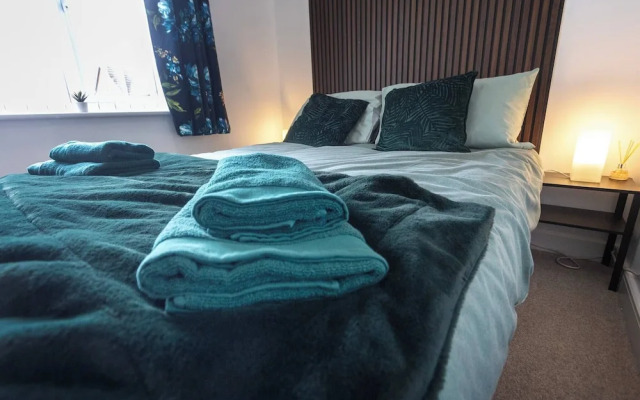 Hampton 3-bedroom Luxury Escape With Parking