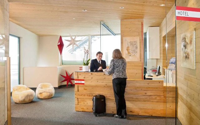 Glacier Hotel Grawand