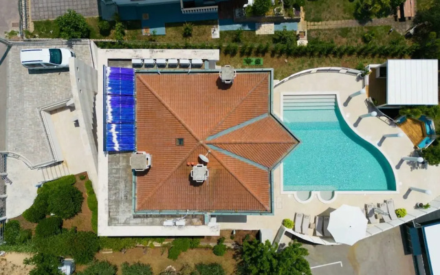 Villa Piano With sea View