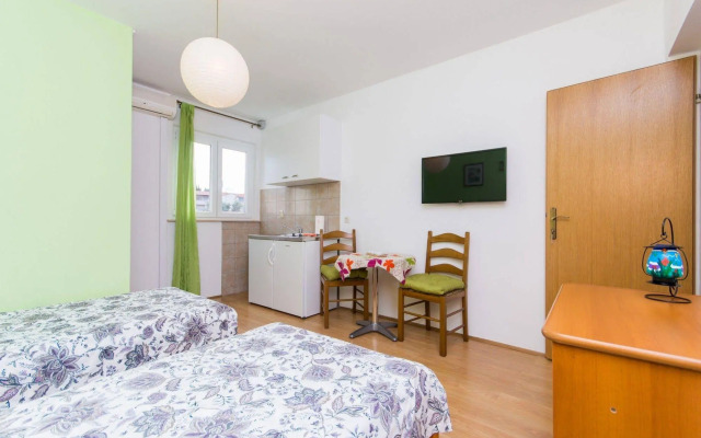 Nina Apartments
