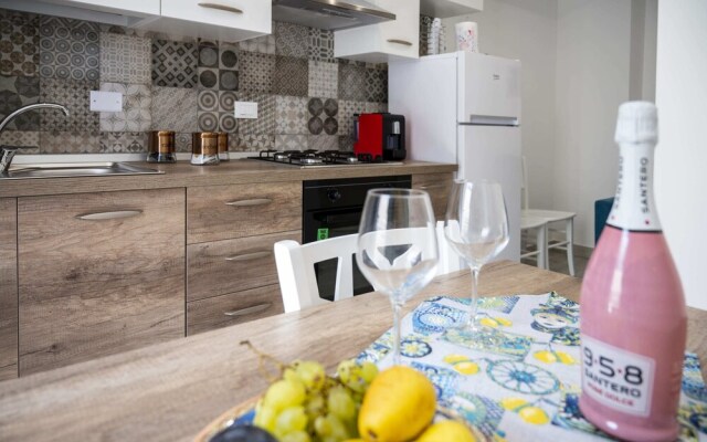 Ambra Apartment On Sea Shore