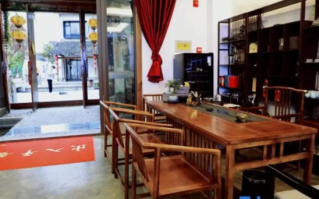 Xitang Manyue Hotel (Songzilai Fengqiao Branch)