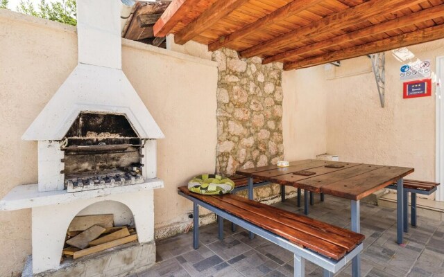 Amazing Home in Donja Klada With 3 Bedrooms, Outdoor Swimming Pool and Wifi