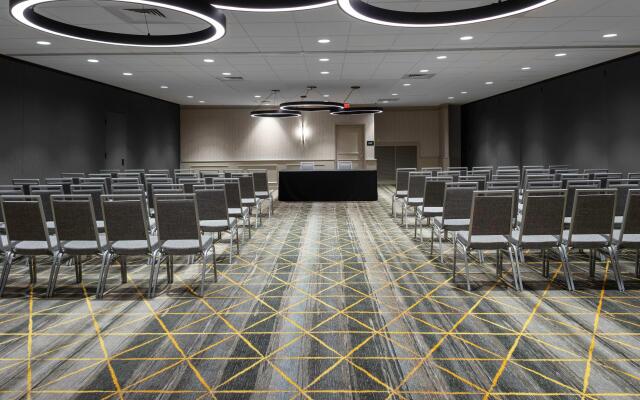 Holiday Inn & Suites Marlborough by IHG