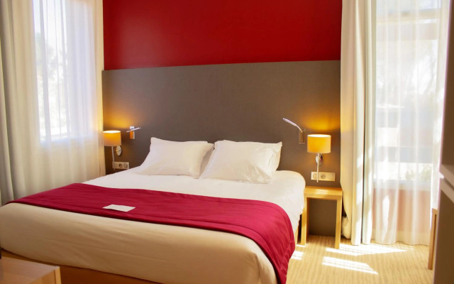 Best Western Plus Le Lavarin