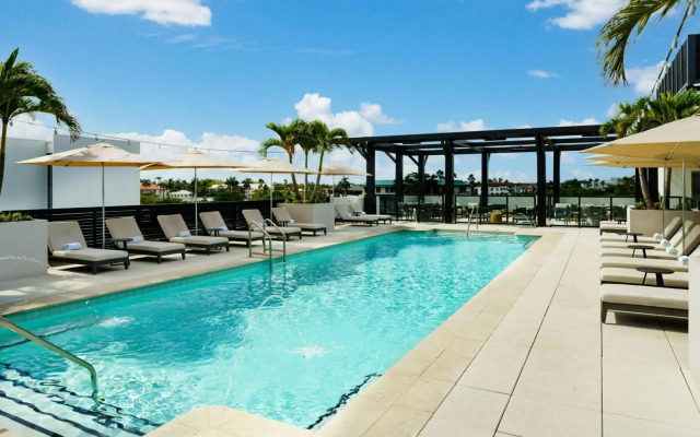 AC Hotel by Marriott Naples 5th Avenue