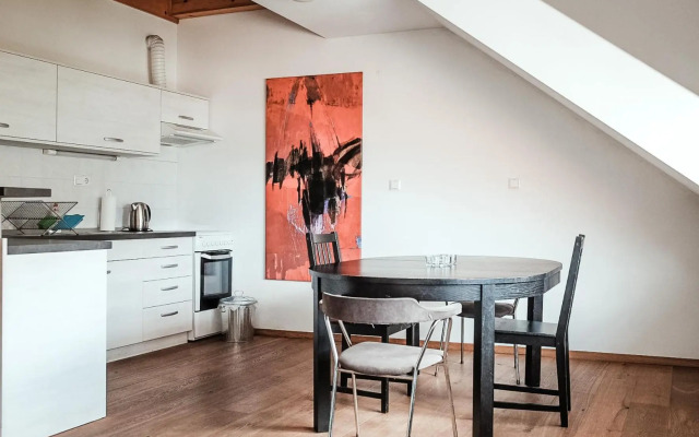 Layer's Art Residences