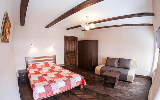 Apartamenti po vul. Vіrmens'ka 12/5